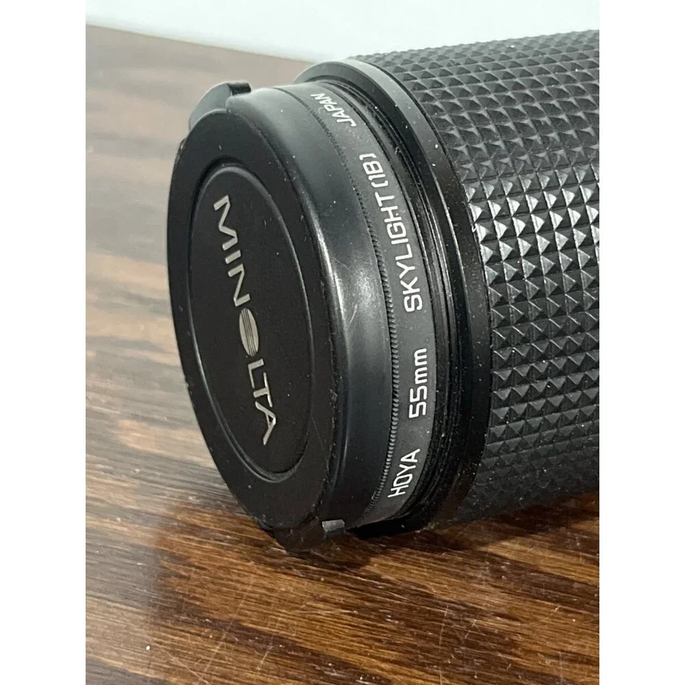 Minolta 100-200mm F5.6 Manual Focus Zoom Lens w/ 55mm Hood & Caps - Vintage